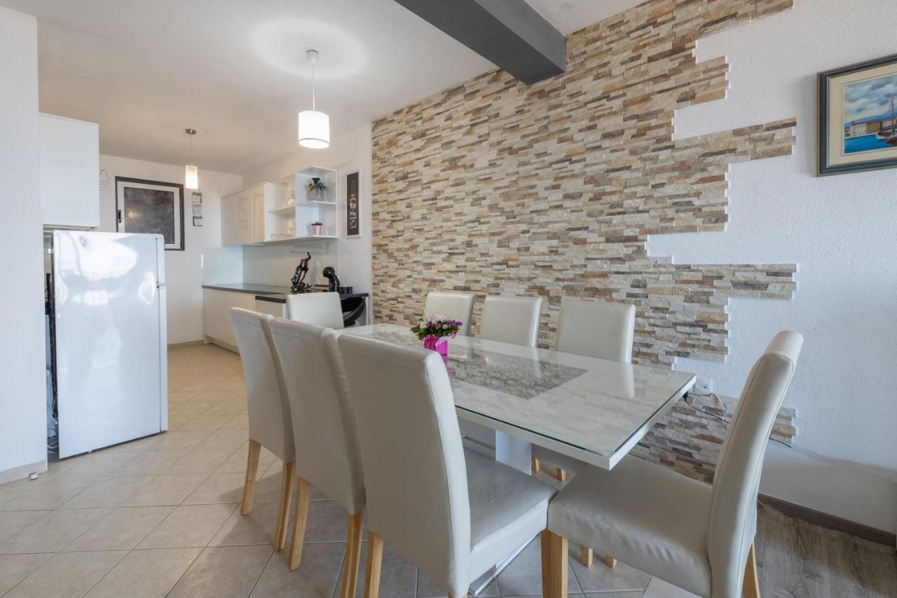 Apartment Dany - Free Beach Parking Makarska Zewnętrze zdjęcie