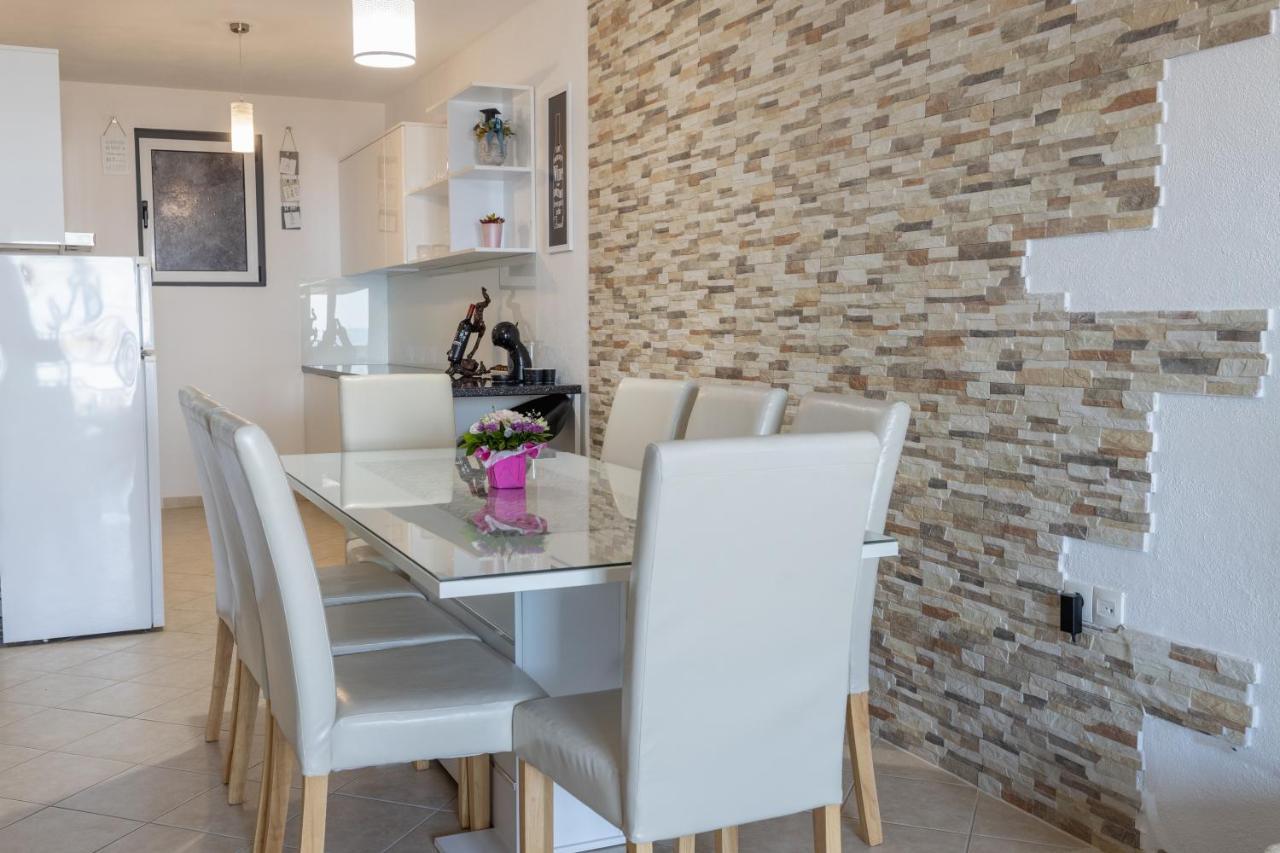 Apartment Dany - Free Beach Parking Makarska Zewnętrze zdjęcie