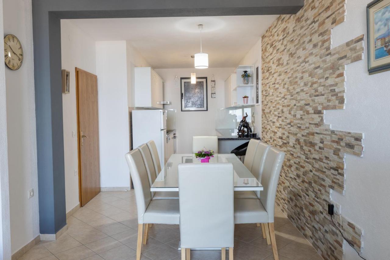 Apartment Dany - Free Beach Parking Makarska Zewnętrze zdjęcie